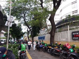 Pemprov DKI Kaji Pembuatan Kantong Parkir di Jl Prof Dr Satrio Jaksel