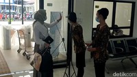 Para penumpang yang akan berangkat wajib untuk memiliki surat pernyataan bebas COVID-19. Setiap armada juga wajib menerapkan protokol kesehatan yang ketat. Kapasitas angkut bus dibatasi 50 persen untuk mencegah terjadinya kerumunan. 