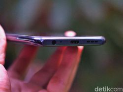 Unboxing Xiaomi Redmi Note 10S, HP Rp 2 Jutaan Bawa Layar AMOLED