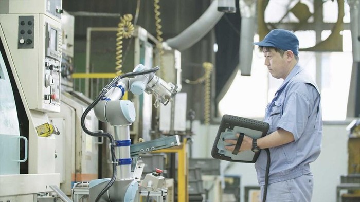 Untuk meningkatan produksi dan efektif, teknologi collaborative robots (cobot) bisa menjadi andalan untuk menghasilkan cuan, khususnya di industri manufaktur.