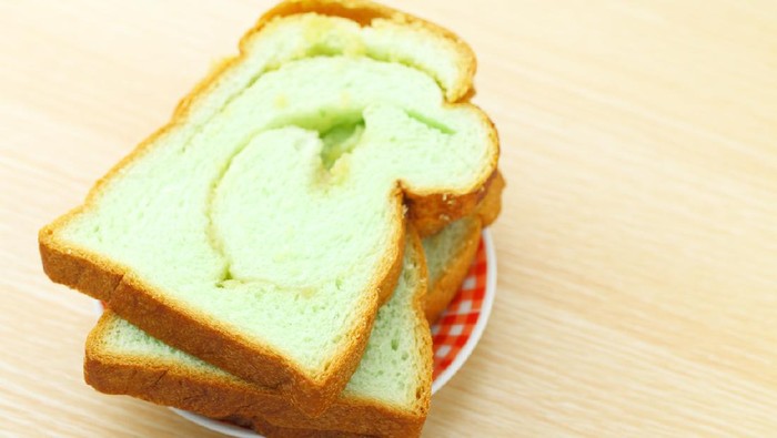 Slice of pandan bread