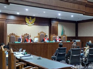 Cerita Saksi Kirim 3 Lusin Wine Pesanan Sespri Edhy Prabowo