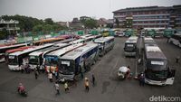 Kembali Beroperasi, Terminal Bekasi Bergeliat Lagi