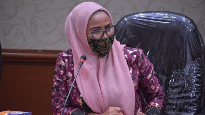 Anggota Komisi V DPRD Riau, Ade Hartati