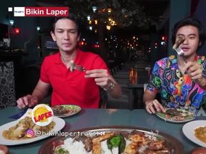 Bikin Laper! Asyiknya Dimas Beck Menyantap Daging Domba di Warung Turki