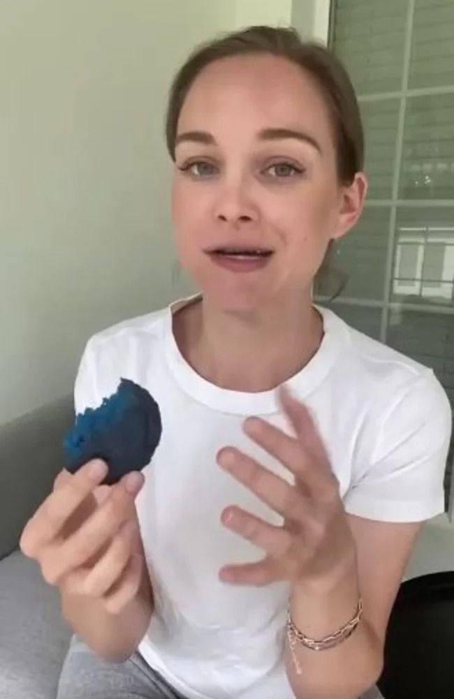 Blue Poop Challenge, Tantangan Feses Berwarna Biru yang Ngetren di TikTok