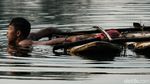 Cara Nelayan Kecil Pamulang Bergantung Hidup di Danau