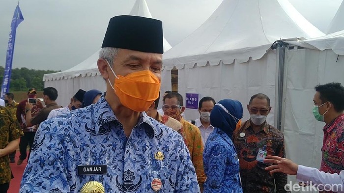 Gubernur Jawa Tengah, Ganjar Pranowo, di Batang, Kamis (20/5/2021).