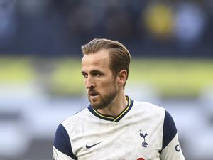 Harry Kane Bertahan, Tottenham Lega