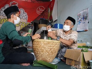 Kue Lopis Tradisi Syawalan Warikan Filosofi dari Presiden Sukarno