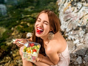 Kenapa Makanan Bisa Memberi Rasa Bahagia? Ini Alasan Ilmiahnya