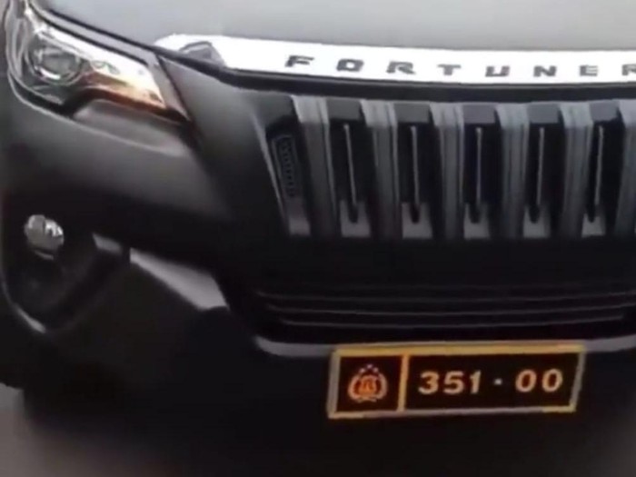 Mobil Fortuner berpelat dinas Polri dicegat di Jakarta Timur
