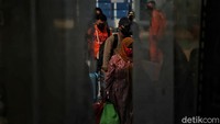Sampai Selasa kemarin, pemudik yang mengarah ke Jakarta dan menjalani tes swab antigen di pos penyekatan jumlahnya baru mencapai belasan ribu saja.