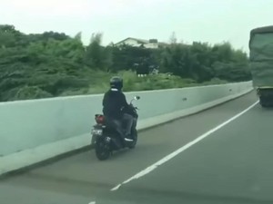 Mayoritas Motor Masuk Tol Gegara Aplikasi Penunjuk Jalan