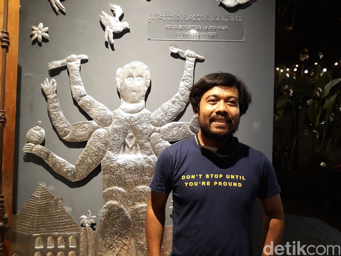 Pameran History Story Light