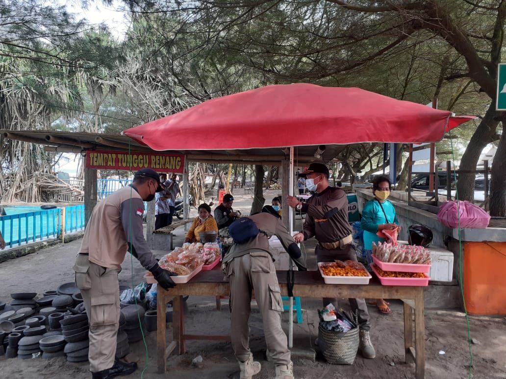 Pantai Parangtritis ditertibkan Satpol PP