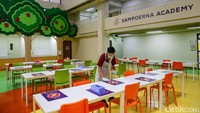 Metode hybrid yang dimaksud yakni melakukan rotasi kepada murid dengan jumlah 50 persen siswa.