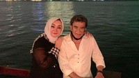Ricca Rachim dan Rhoma Irama terlihat liburan. Foto: Instagram @riccarhoma