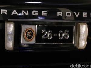 Anggota DPR Dapat 2 Pelat Nomor Khusus, Buat Apa?