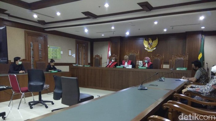 Sidang Gugatan Polusi Udara