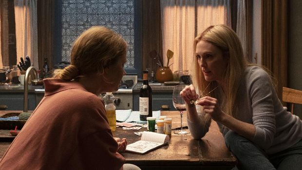 Woman in the Window (2021), L to R: Brian Tyree Henry as Detective Little, Amy Adams as Anna Fox, Gary Oldman as Alistair Russell, and Jeanine Serralles as Detective Norelli