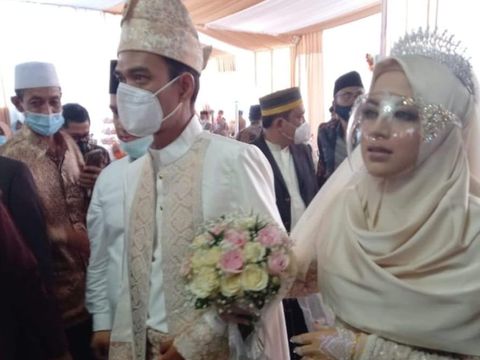 Ustaz Abdul Somad dan Fatimah Az Zahra