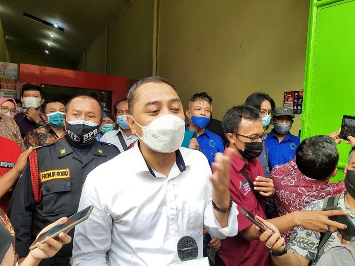 Wali Kota Surabaya Eri Cahyadi di Kelurahan Krembangan