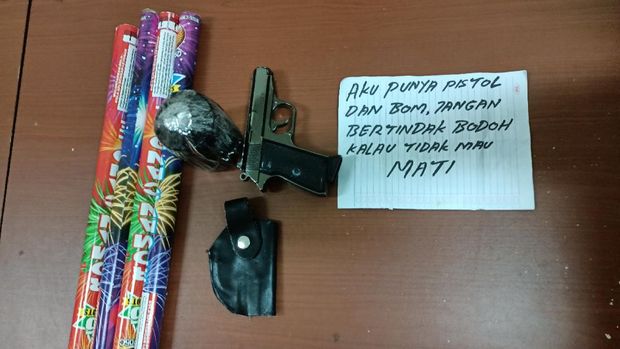 Aksi percobaan perampokan terjadi di sebuah bank di Samarinda. Pelaku berinisial JP (25) mengaku membawa pistol dan bom saat mengancam seorang teller. (dok Istimewa)