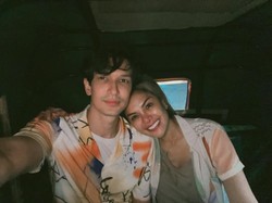 7 Potret Kemesraan Dimas Beck dan Nikita Mirzani yang Dikabarkan Pacaran