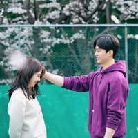 Nevertheless mengisahkan Song Kang dan Han So Hee sebagai anak kuliahan. Meskipun tak lagi berumur 22 tahun, keduanya masih terlihat awet muda. Foto: dok. JTBC