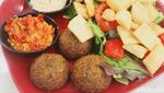 Beragam Hidangan Palestina Enak Ada di Emados Shawarma