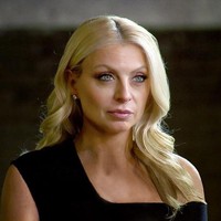 Aku ingin melayani sesuatu yang lebih besar dari diriku sendiri. Aku juga ingin hidup tanpa rasa takut dan melakukan semuanya dan apapun yang diminta untuk harus atau jangan, ungkapnya.  Foto: Instagram @evypampouras