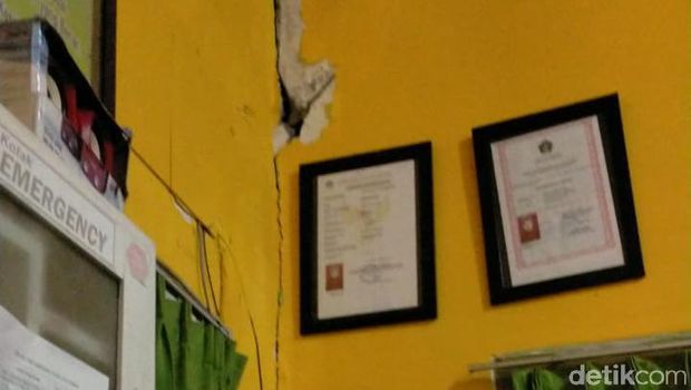 gempa blitar