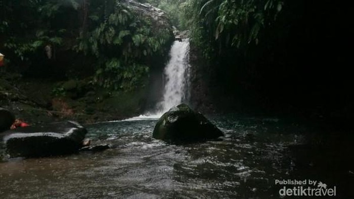 Ini Curug Pangeran, yang Segar-segar Masih dari Bogor