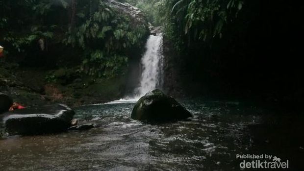 Ini Curug Pangeran, yang Segar-segar Masih dari Bogor