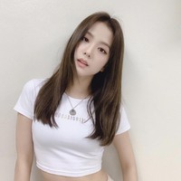 Visual grup BLACKPINK ini justru mudah naik berat badan. Dalam wawancaranya dengan Cosmopolitan, ia mengaku hanya memakan dengan porsi kecil dan rutin latihan dance. Foto: dok. Instagram sooyaaa__