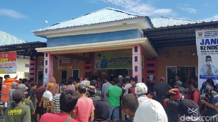 Kericuhan akibat sengketa tanah di Polman, Sulbar (Abdy/detikcom).
