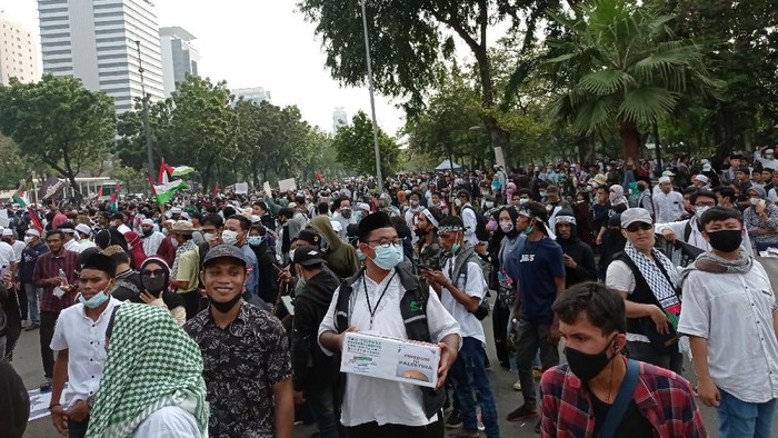 Kerumunan di Aksi Bela Palestina