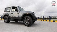 Kedua mesin tersebut  tersedia pilihan dengan 6-percepatan manual, dan 6 percepatan otomatis. Serta untuk menunjang medan di dua alam, tersedia pilihan penggerak semua roda (4WD). Foto: Mahindra