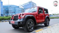Mengutip Gaadiwadi, Mahindra Thar mendapatkan tempat tersendiri di negerinya dengan penjualan tembus di angka ribuan unit per bulan. Bahkan pada Januari 2021, Mahindra Thar terjual 3.152 unit. Foto: Mahindra