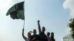 Massa Beratribut HMI Dibekuk Polisi di Tengah Aksi Bela Palestina