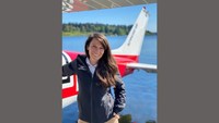 Kunci bertahan mereka adalah sebagai berikut. Pelanggan tidak hanya dilihat sebagai orang yang menyediakan uang untuk perusahaan, mereka juga bagian dari Kenmore, kata salah satu pilot, Amanda Grimwood.