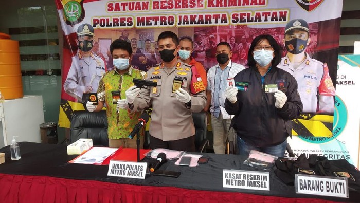 Polisi gadungan ditangkap di Kuningan, Jaksel