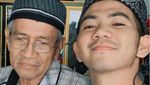 Rizki DA Pergi Haji Dampingi Ibu Gantikan Almarhum Ayah
