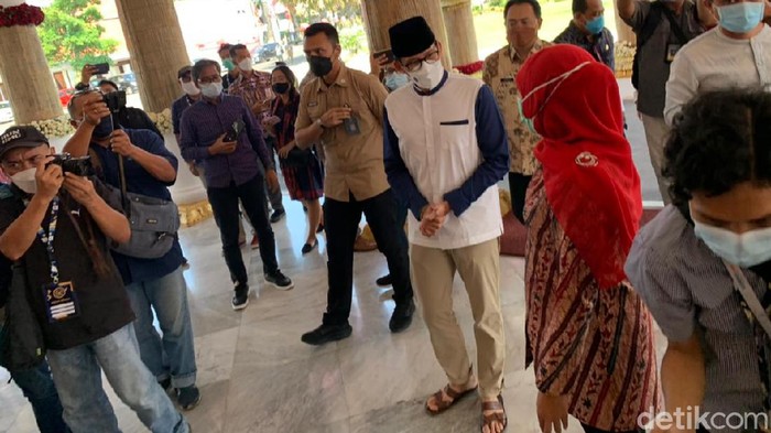 Sandiaga bertemu Gubernur Jatim Khofifah hari Jumat ini (21/5)