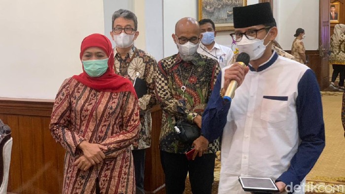 Sandiaga Uno bertemu Khofifah hari Jumat ini di kantornya di Surabaya (21/5).