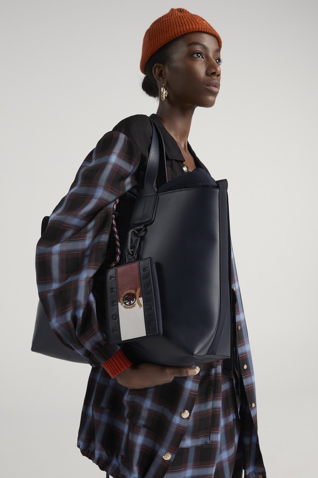 Koleksi terbaru Tommy Hilfiger untuk musim dingin 2021. Foto: dok. Courtesy of Tommy Hilfiger.