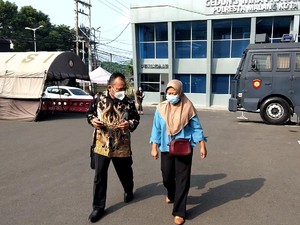 Guru TK yang Diteror 24 Debt Collector ini Lega Utangnya Dilunasi