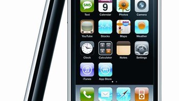 iPhone 3G mulai banyak peminat, salah satunya karena ketersediaan aplikasi yang bisa didownload di App Store. Foto: dok GSM Arena