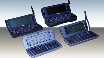 Ponsel premium flagship di zamannya, harganya mirip iPhone saat ini. Ya, Nokia Communicator. Foto: dok GSM Arena